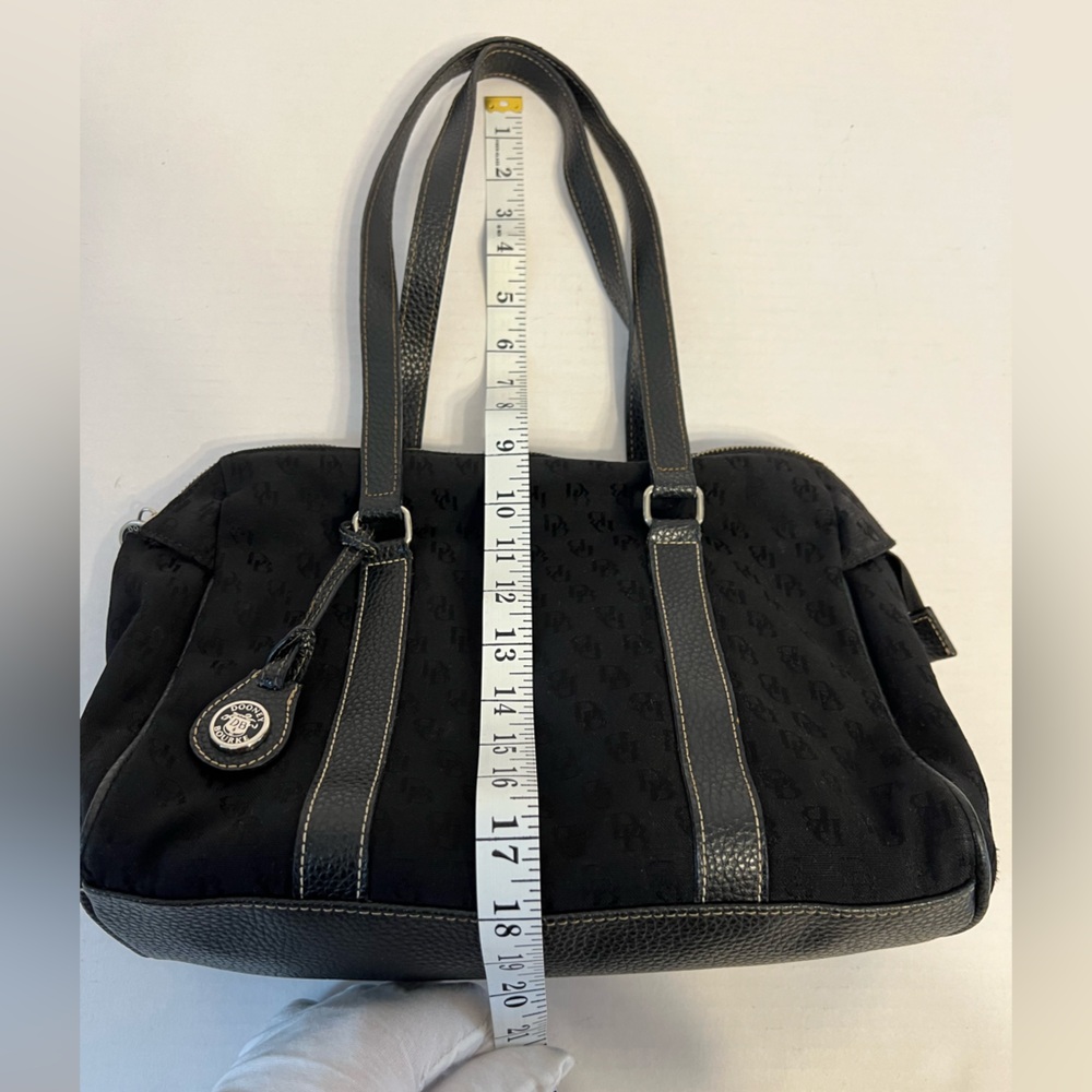 Dooney & Bourke black monogram shoulder bag with black pebbled leather straps - Picture 16 of 16